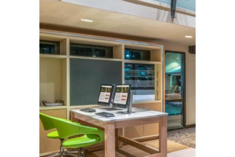 Holiday Inn Cape Cod - Hyannis By Ihg Exterior foto